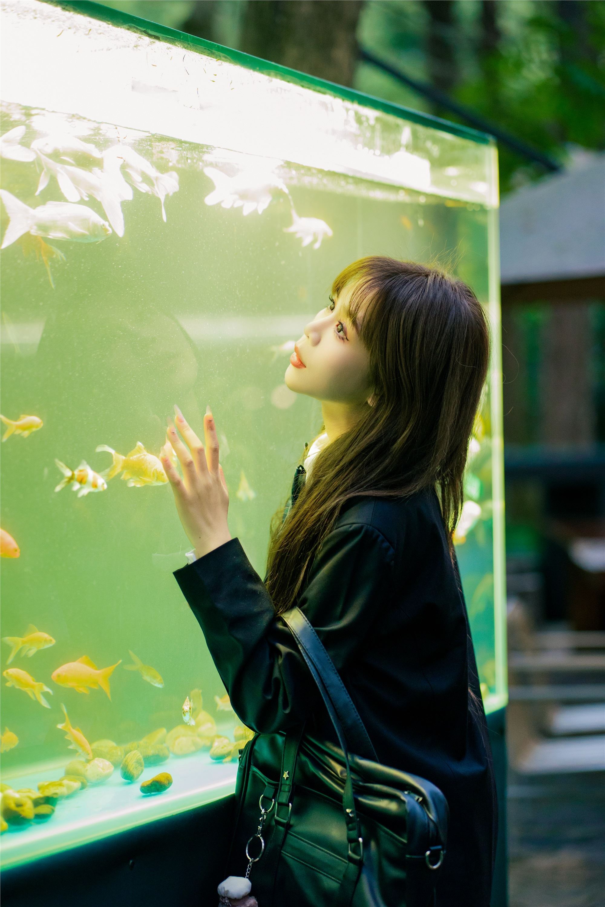 YITUYU艺图语 2025.01.05 深色jk 泡芙小方